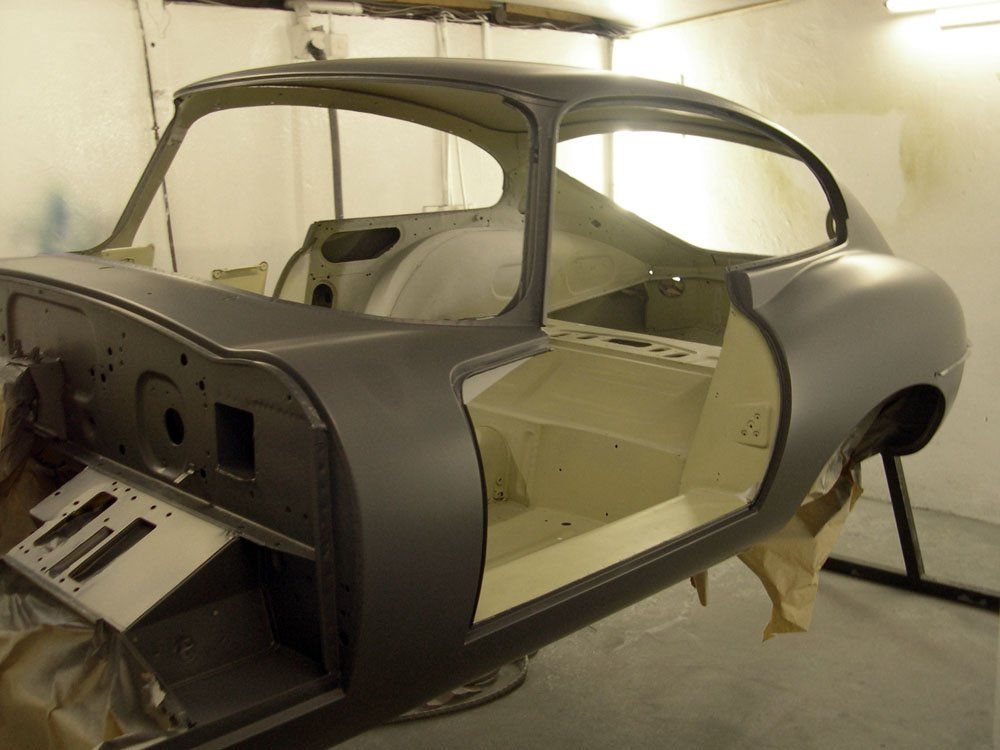 Jaguar E Type repaint