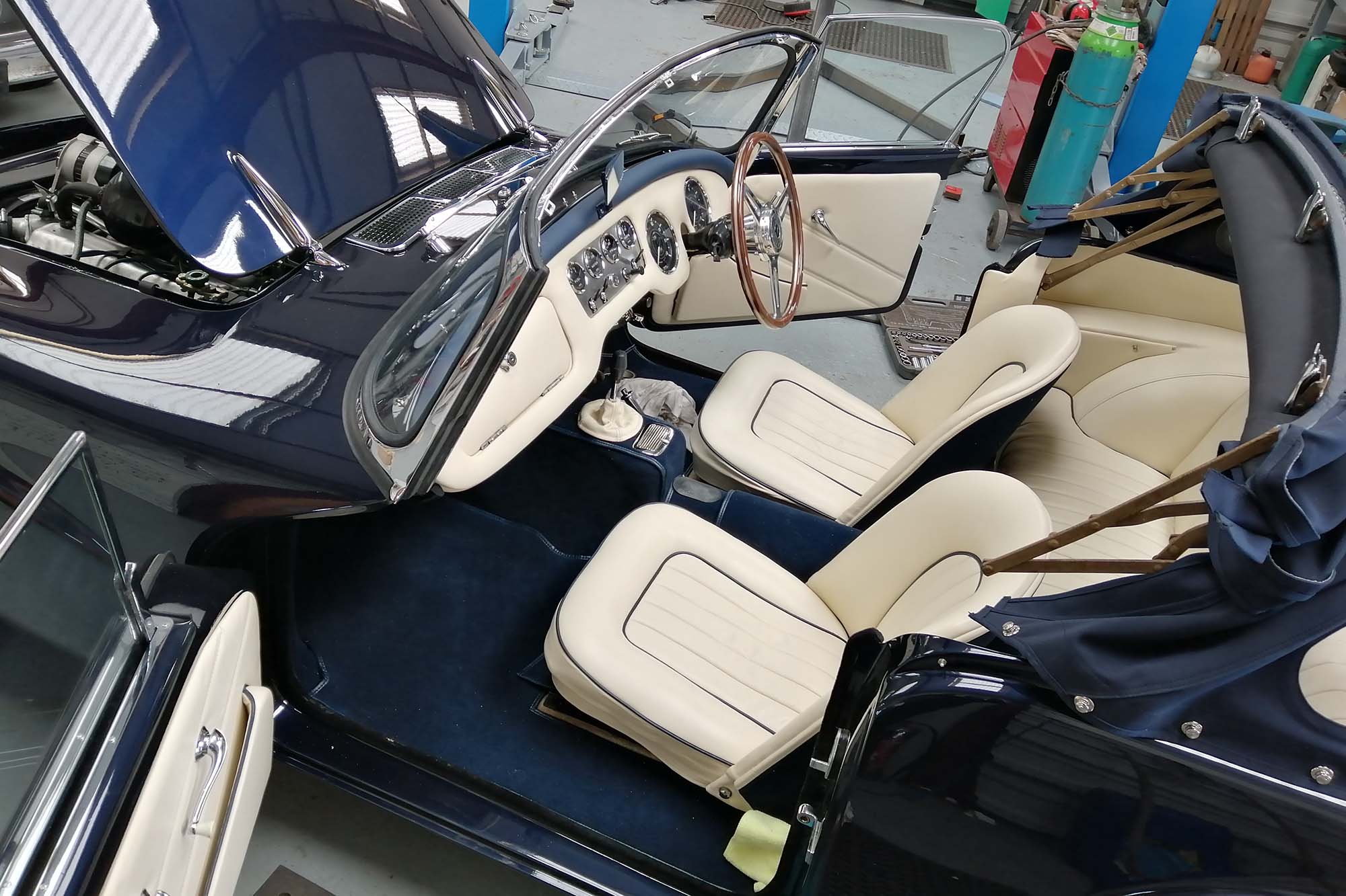 Daimer interior restoration