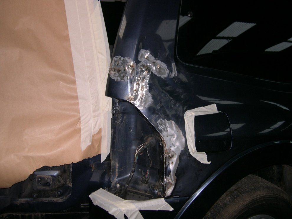 Mitsubishi Shogun accident damage