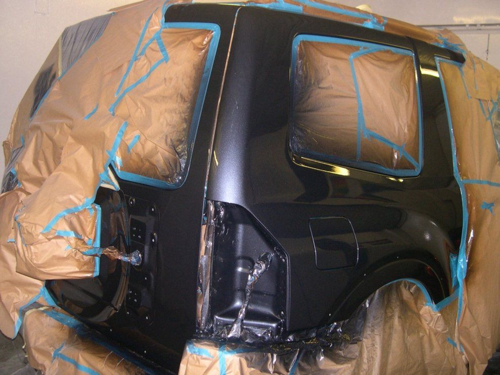 Repainting a Mitsubishi Shogun after an accident